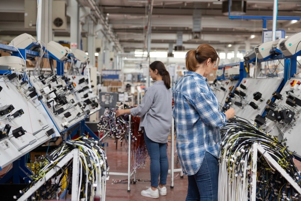 Vendor-Managed Inventory (VMI) for Wiring Harnesses: How It Saves Time and Cost