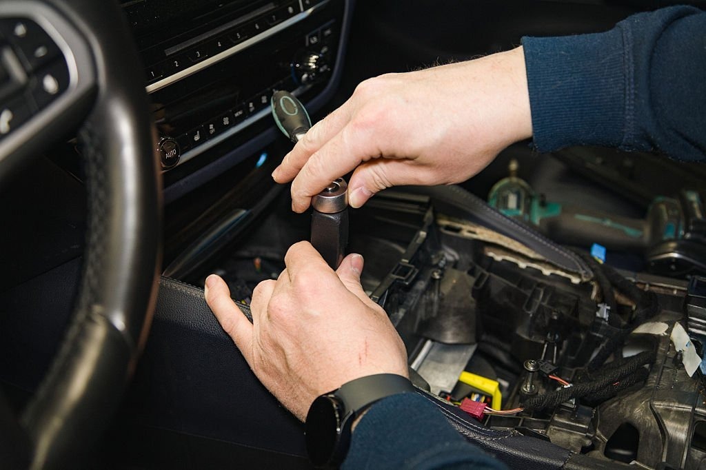 The Psychology of Harness Failures: What Engineers Overlook